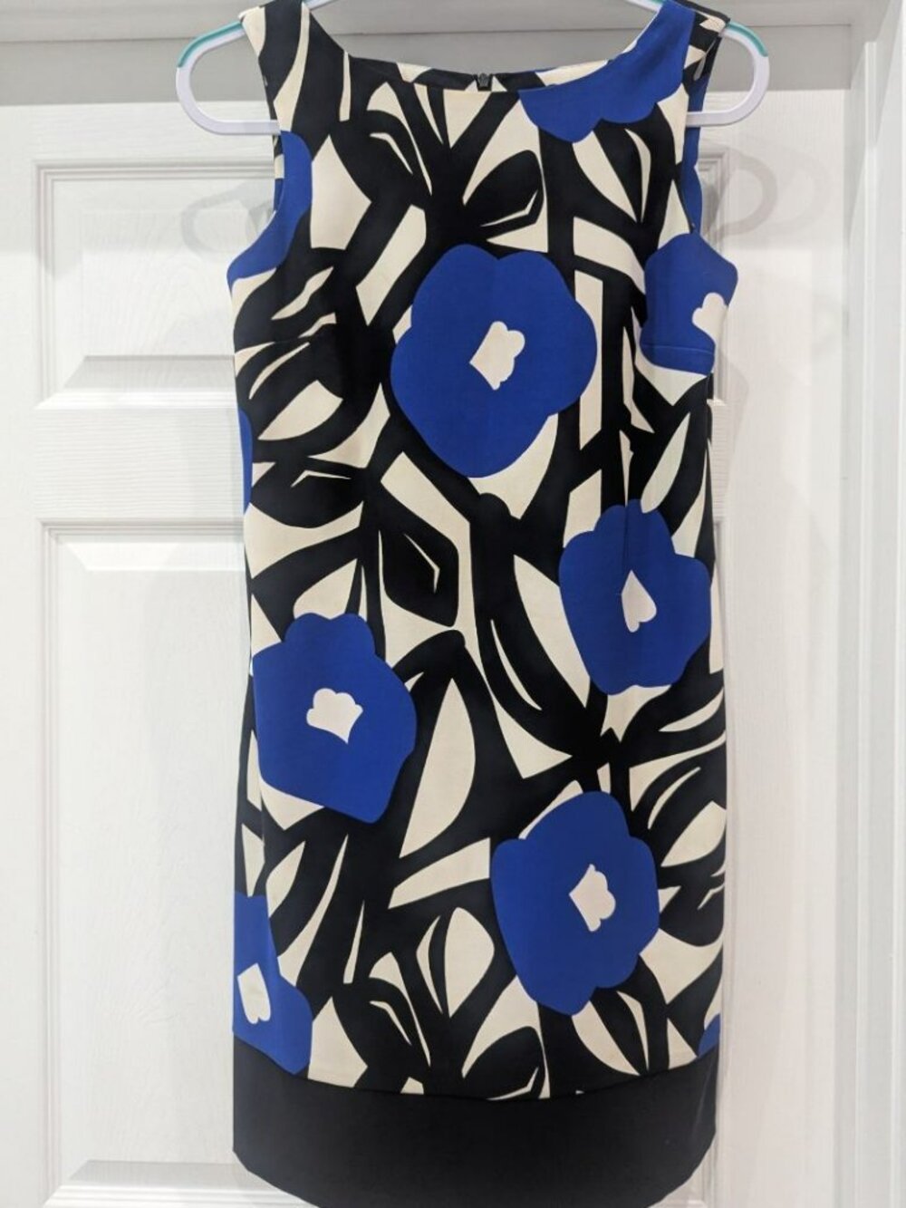 AB Studio Women's Sleeveless Floral Shift Dress | Blue, Black & White | Size 4